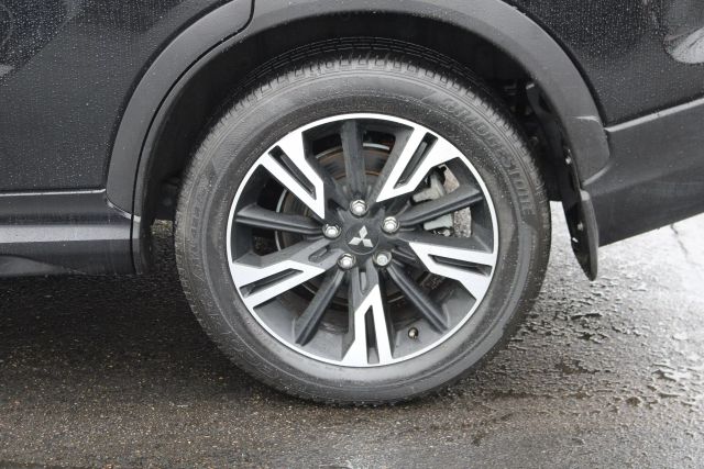 Vehicle image 42 of 43