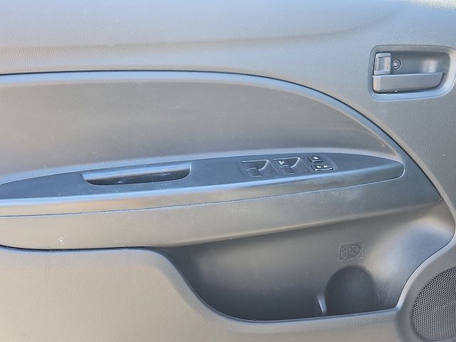 Vehicle image 12 of 31