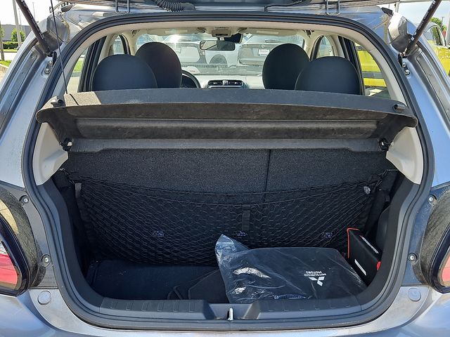 Vehicle image 29 of 31