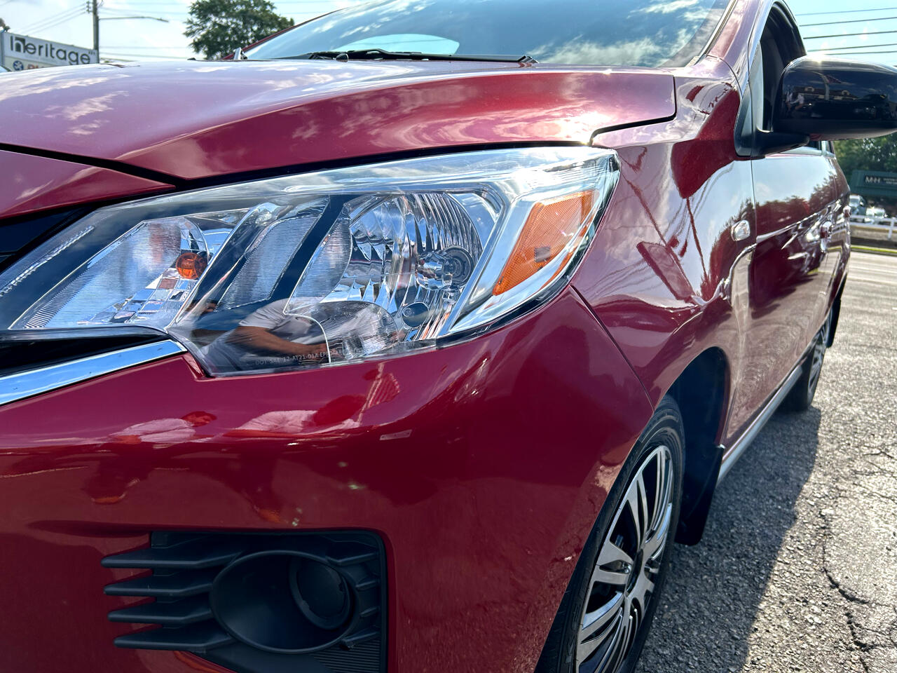 Vehicle image 10 of 32