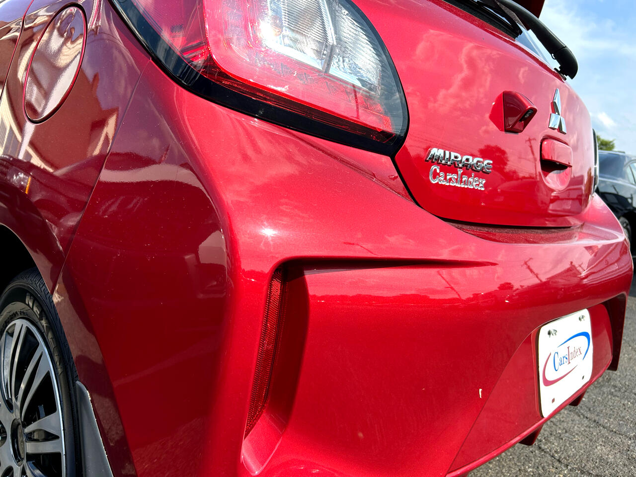 Vehicle image 5 of 32