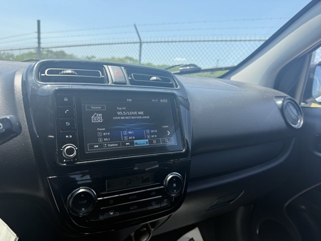 Vehicle image 25 of 30