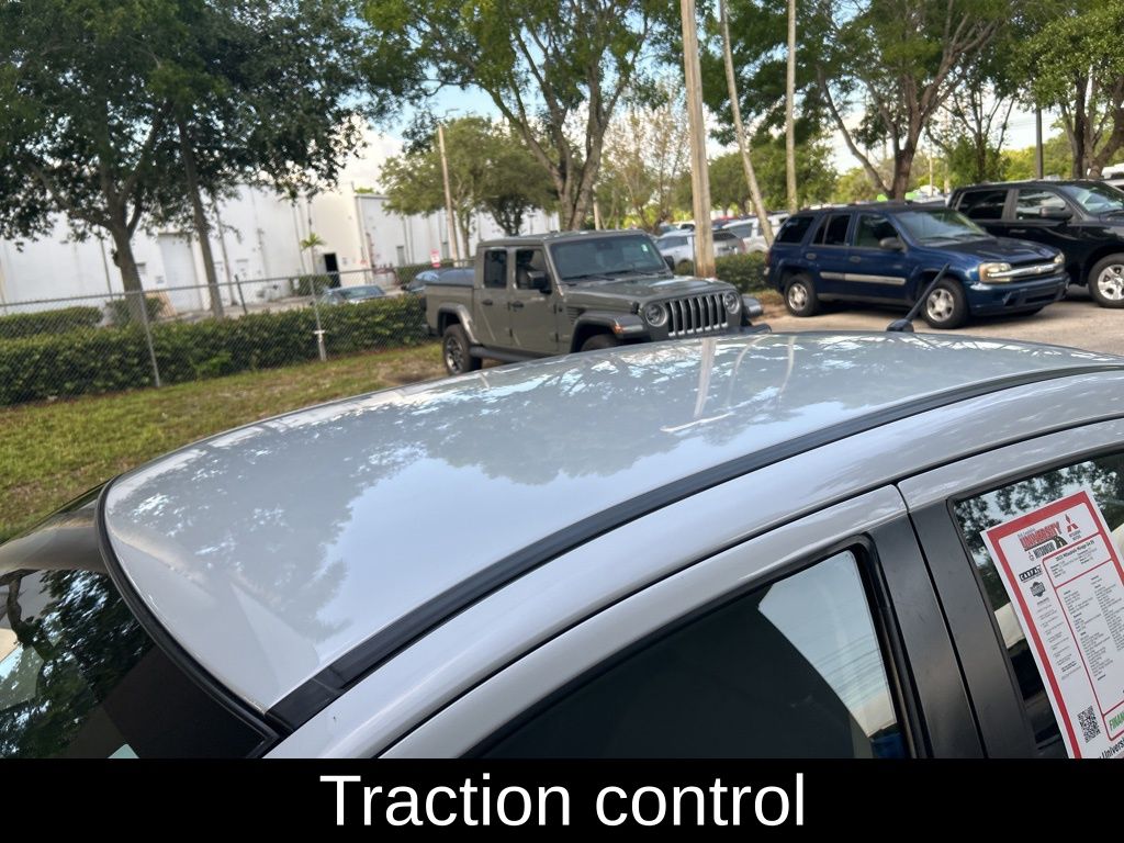 Vehicle image 4 of 23