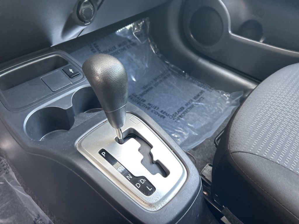 Vehicle image 17 of 23