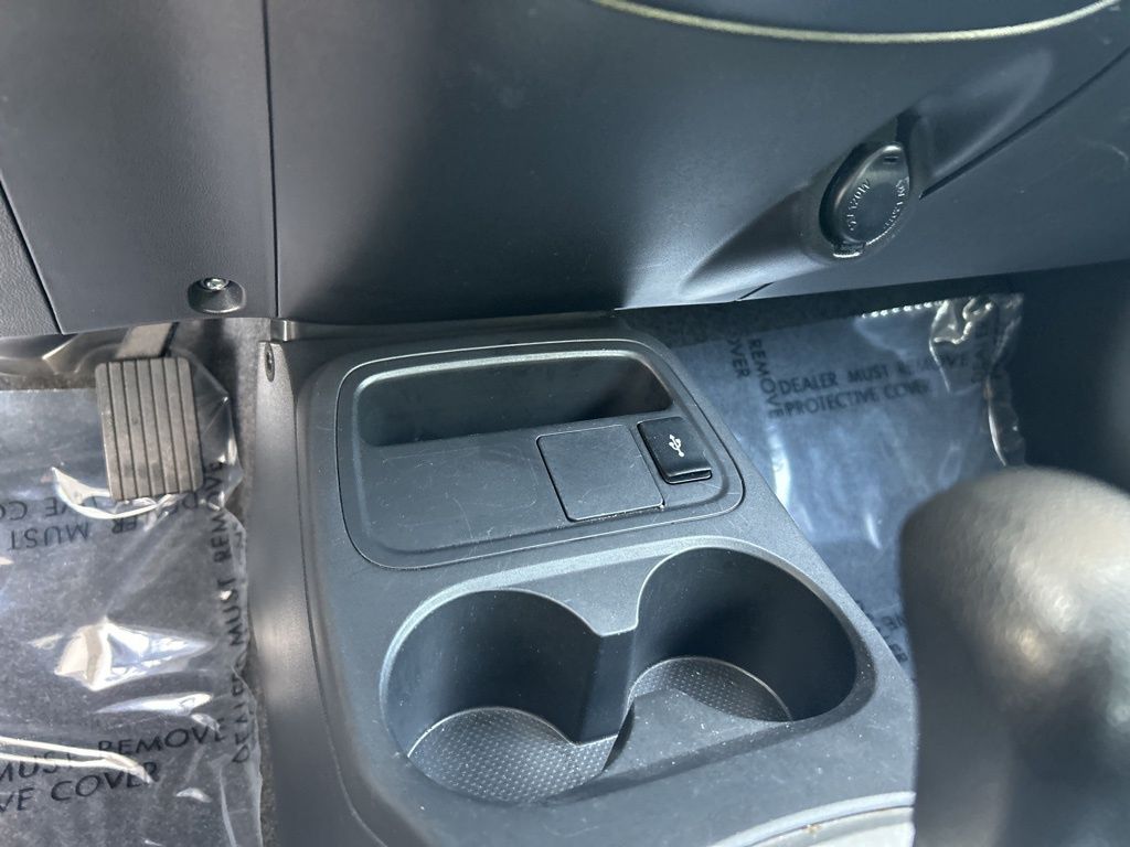 Vehicle image 18 of 23