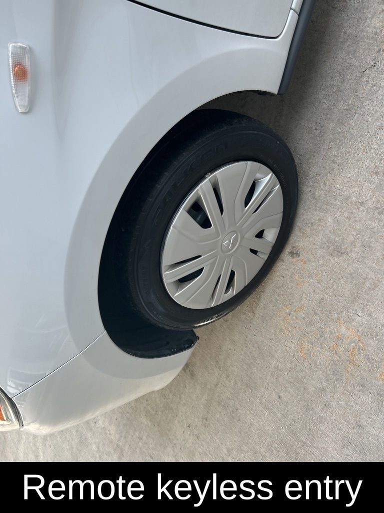 Vehicle image 3 of 23