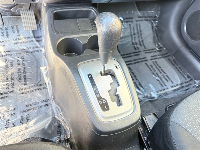 Vehicle image 16 of 27