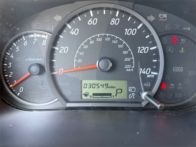 Vehicle image 20 of 27