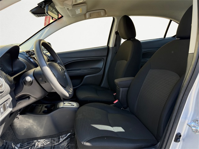 Vehicle image 9 of 27