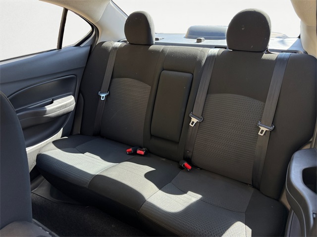 Vehicle image 13 of 27