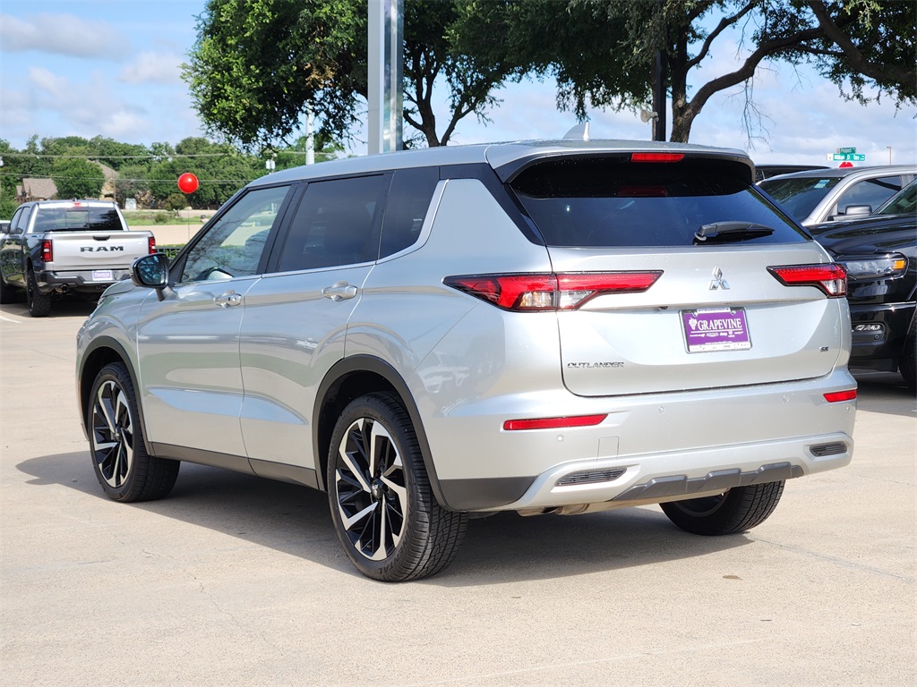 Vehicle image 6 of 30