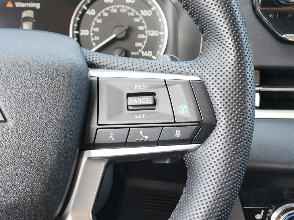 Vehicle image 26 of 30