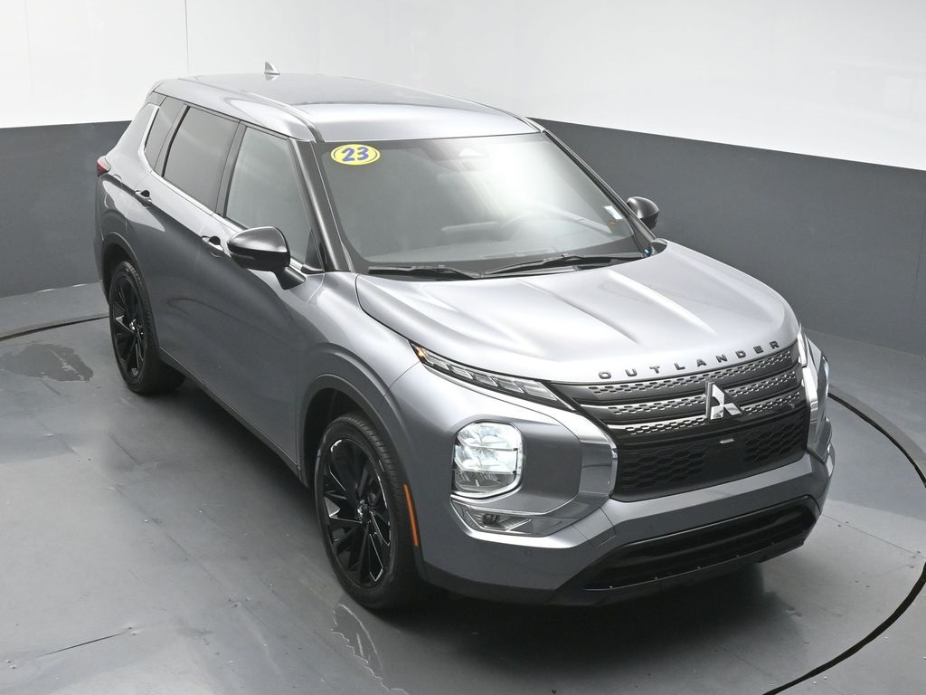 Vehicle image 8 of 50