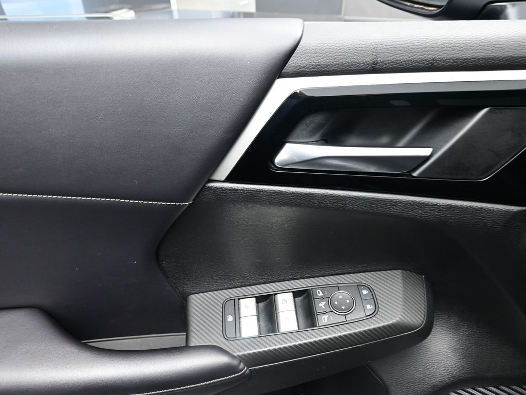 Vehicle image 42 of 50