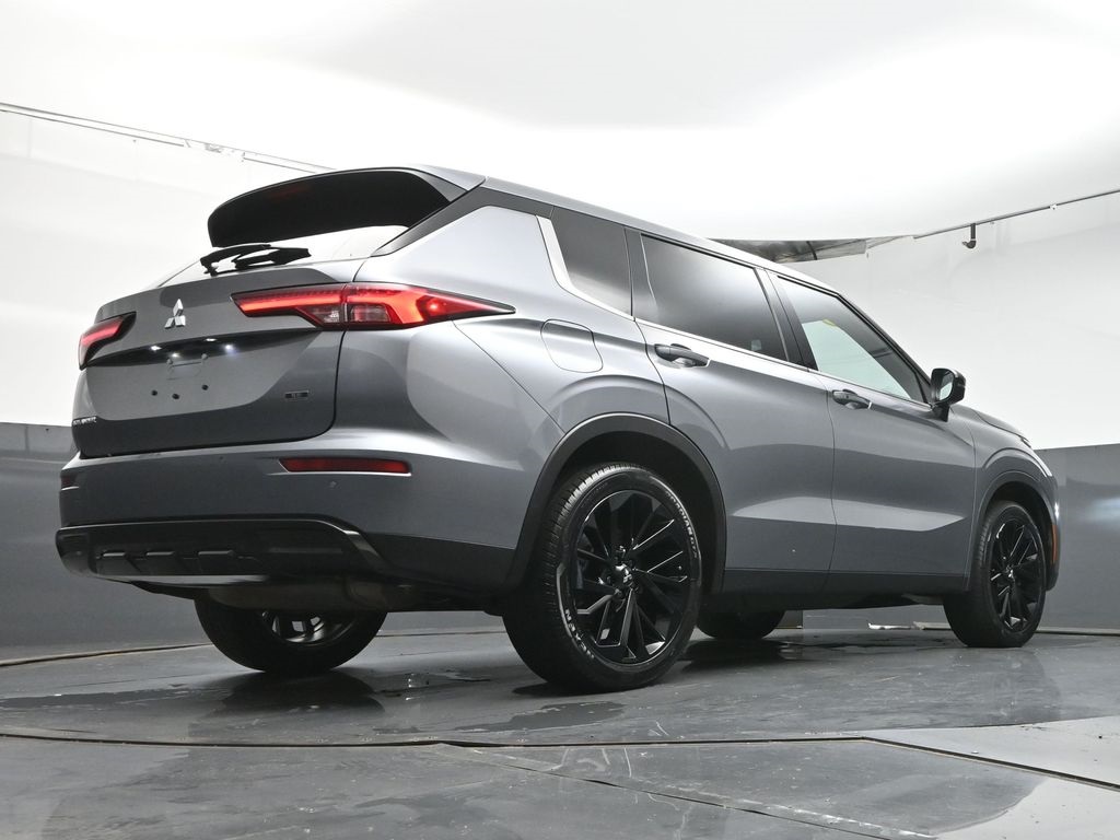 Vehicle image 19 of 50