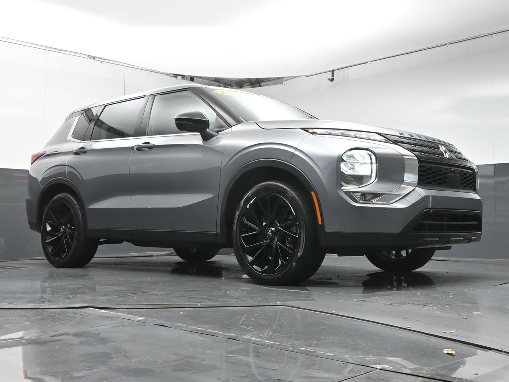 Vehicle image 9 of 50