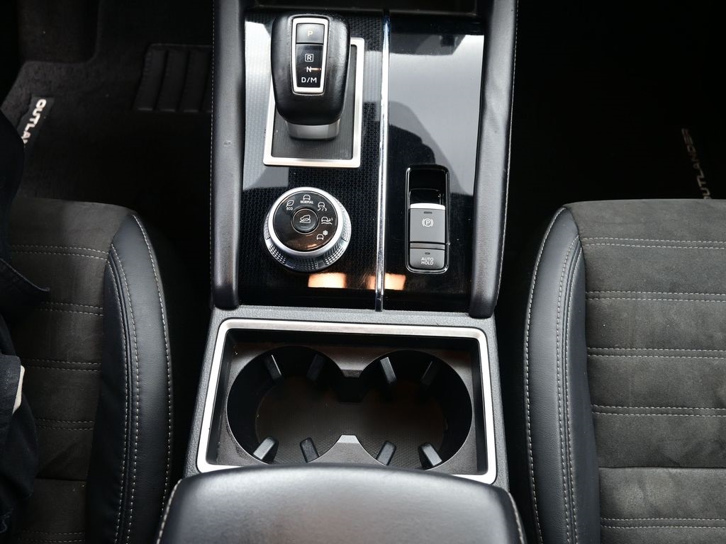 Vehicle image 38 of 50