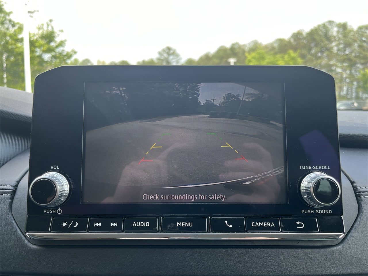 Vehicle image 13 of 33