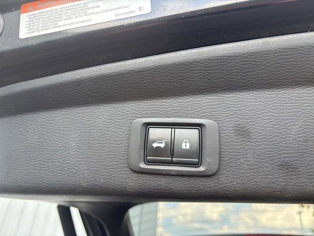 Vehicle image 45 of 48