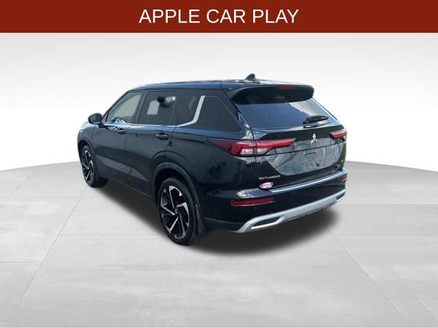 Vehicle image 8 of 48