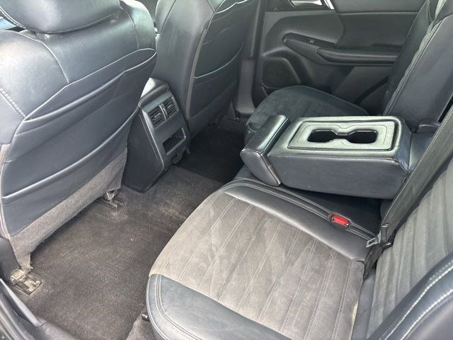 Vehicle image 18 of 48