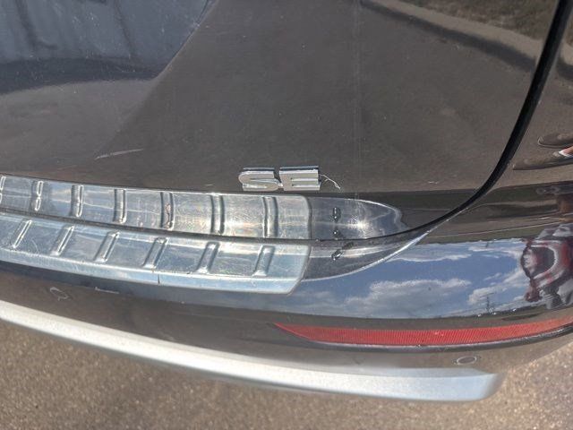 Vehicle image 15 of 48