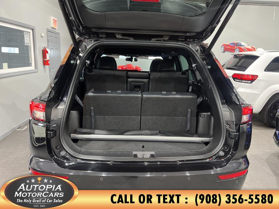 Vehicle image 21 of 41