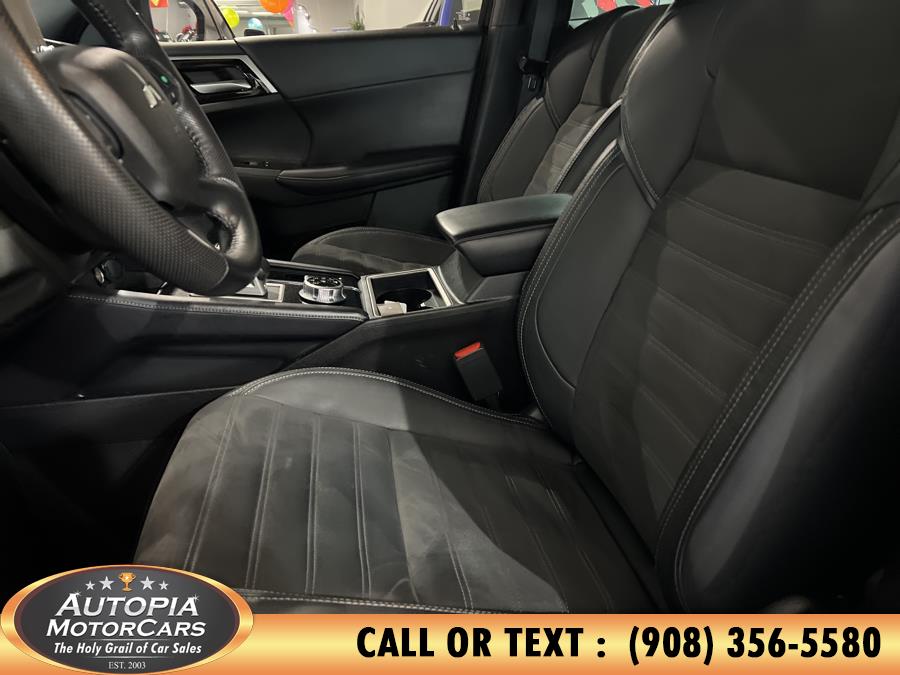 Vehicle image 12 of 41
