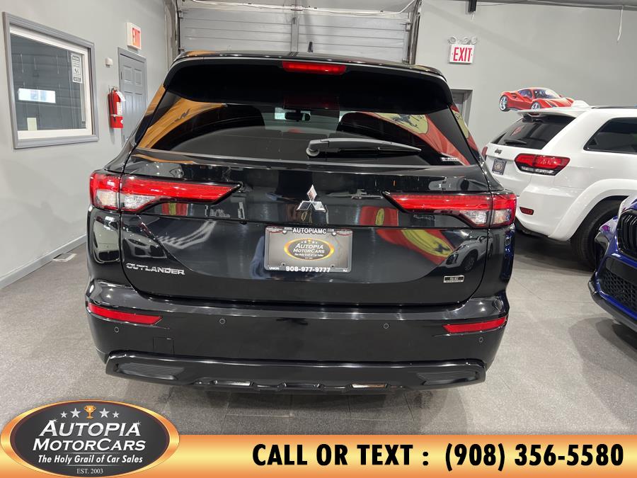 Vehicle image 10 of 41