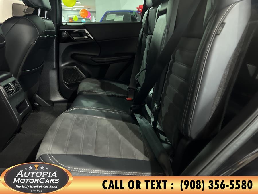 Vehicle image 18 of 41