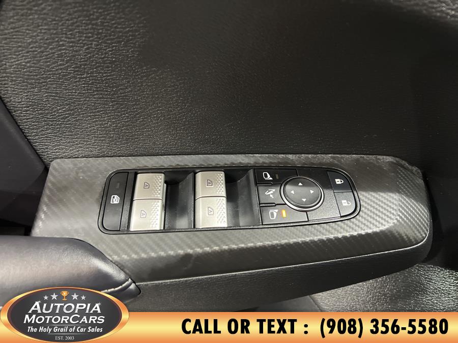 Vehicle image 28 of 41