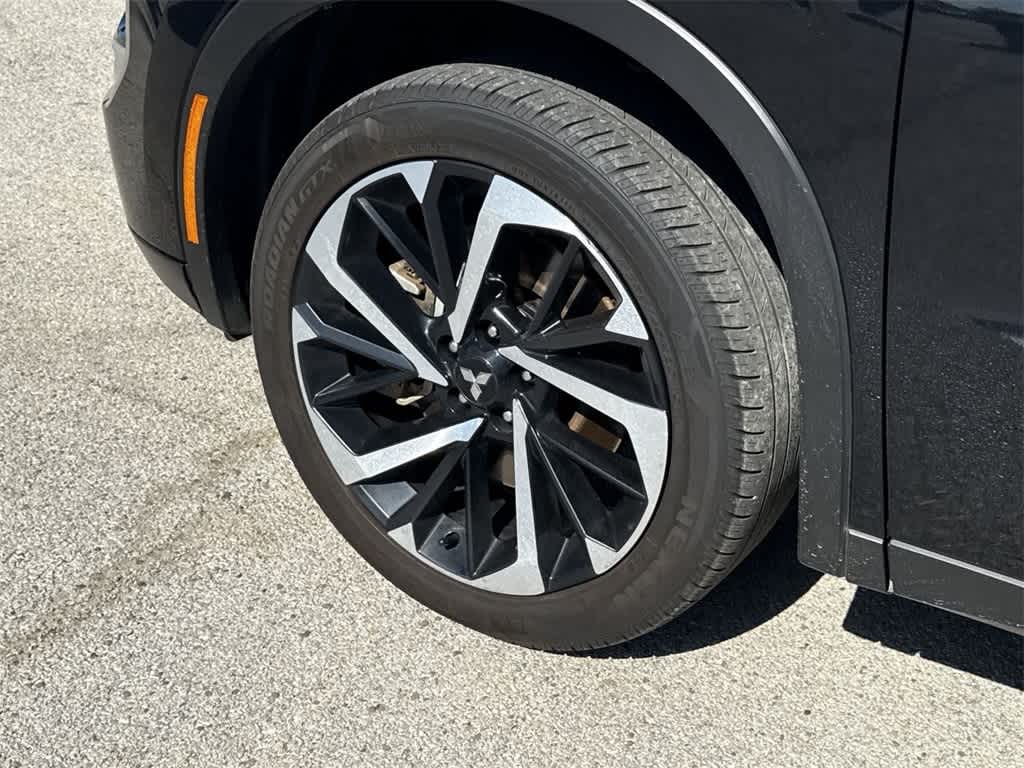 Vehicle image 5 of 26