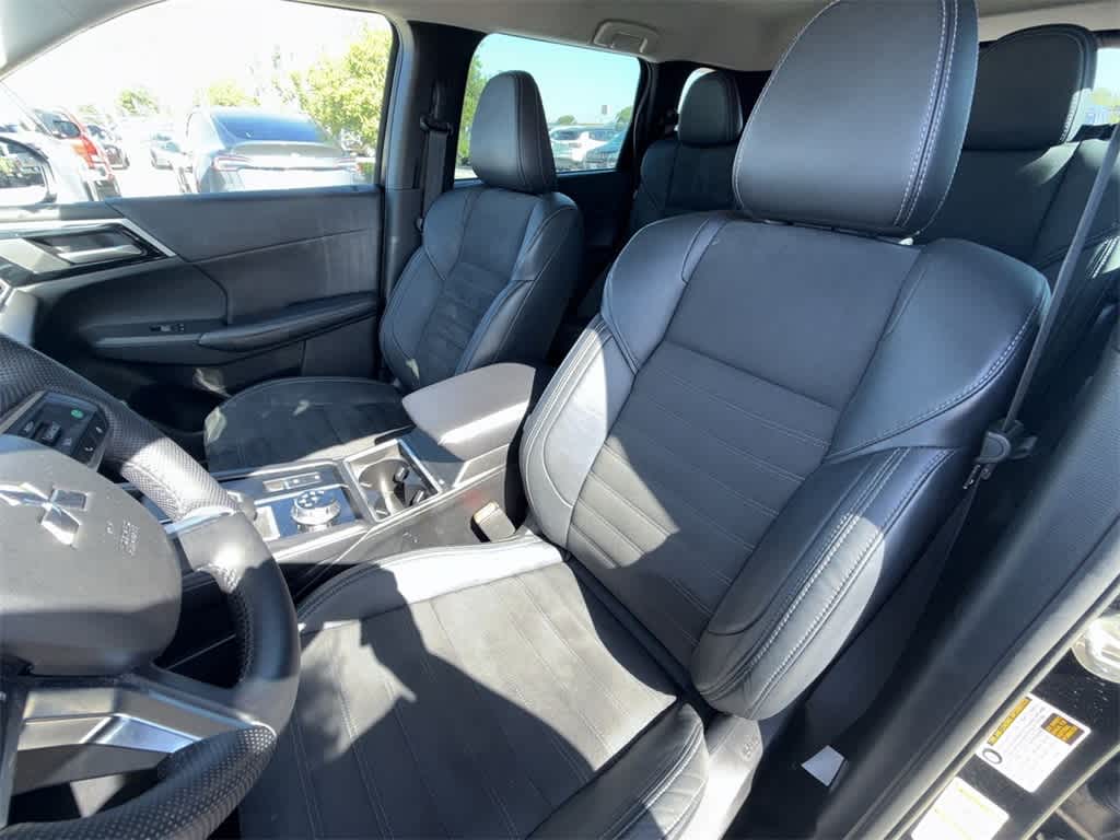 Vehicle image 10 of 26