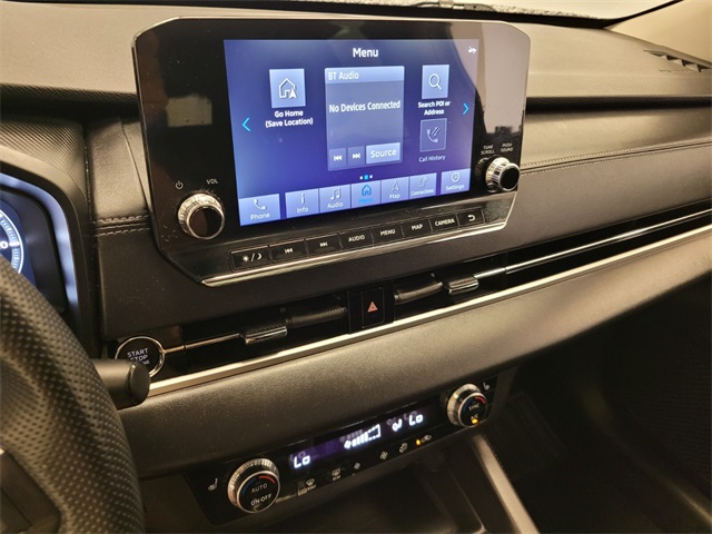 Vehicle image 16 of 27