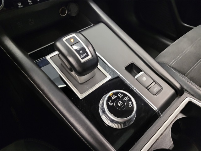Vehicle image 20 of 27