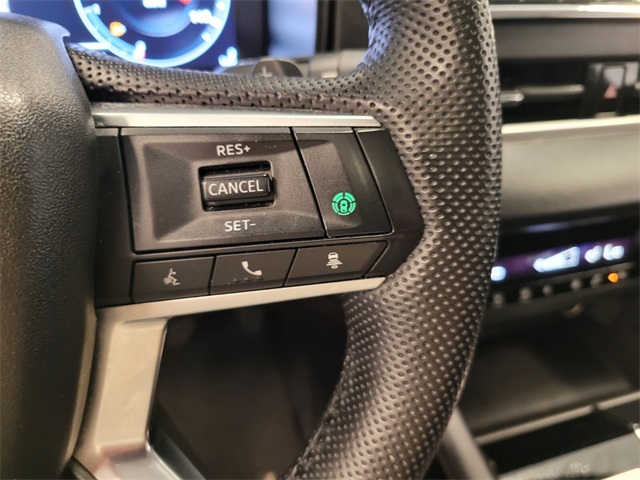 Vehicle image 26 of 27