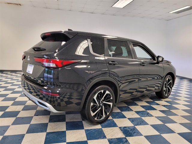 Vehicle image 5 of 27