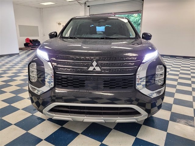 Vehicle image 2 of 27