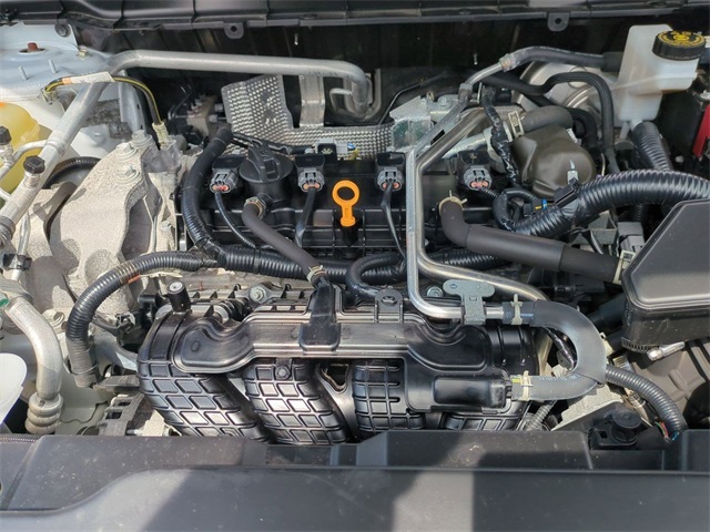 Vehicle image 33 of 34