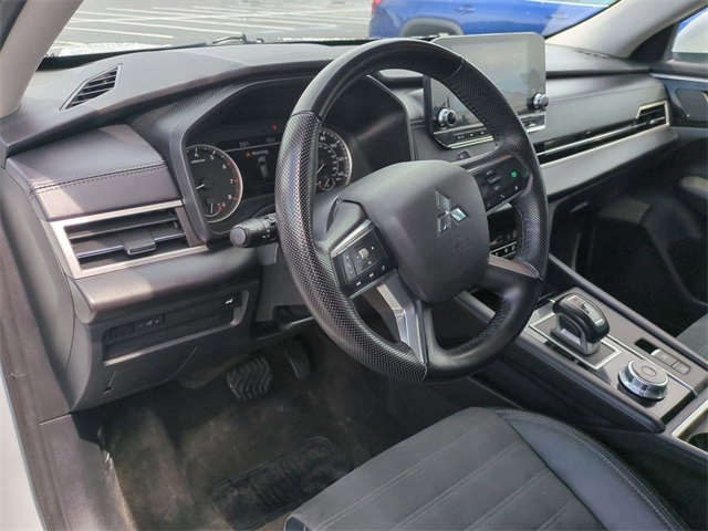 Vehicle image 12 of 34