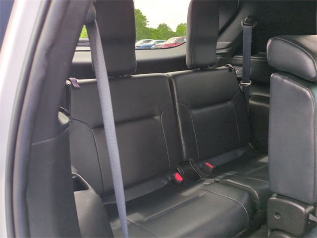Vehicle image 29 of 34