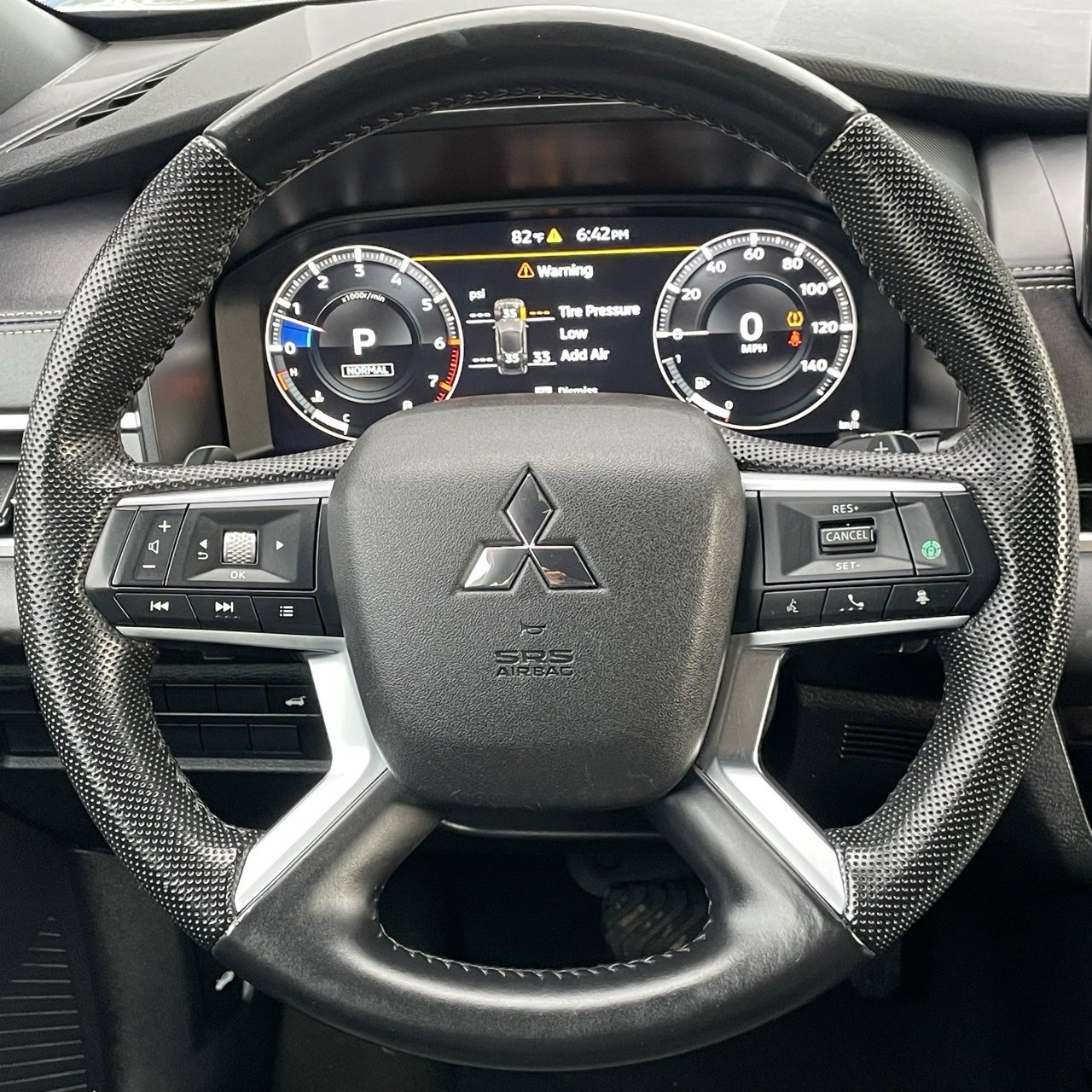 Vehicle image 15 of 27