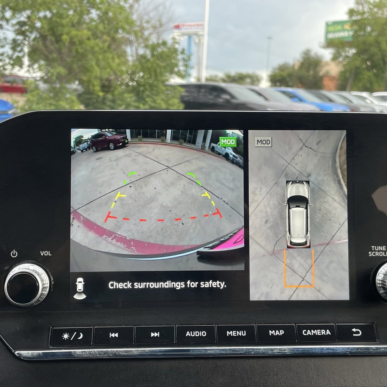 Vehicle image 20 of 27