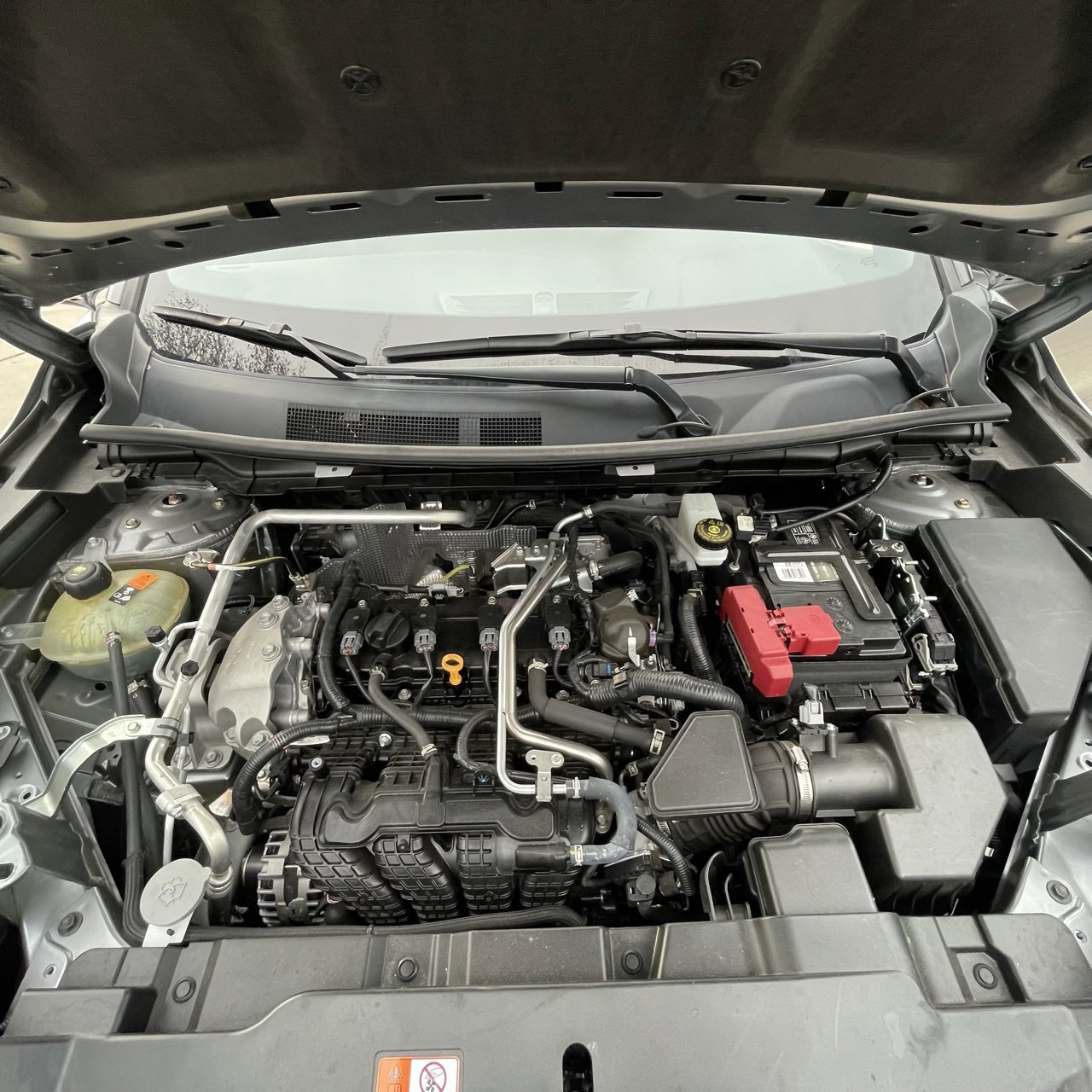 Vehicle image 8 of 27