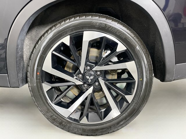 Vehicle image 9 of 31