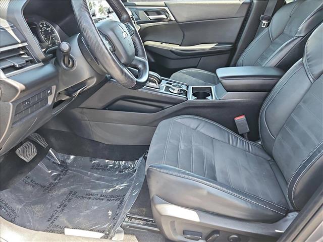 Vehicle image 15 of 26