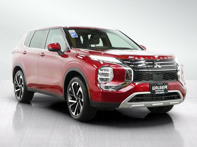 2023 Mitsubishi Outlander SE Image 1 of 28