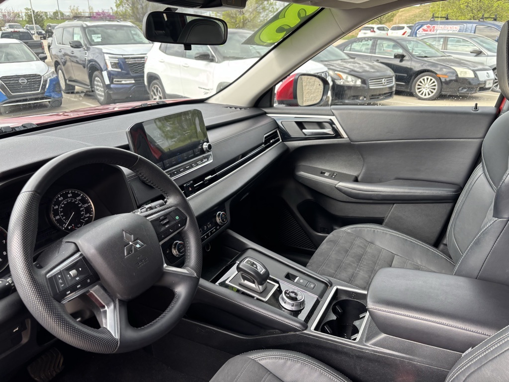 Vehicle image 22 of 29