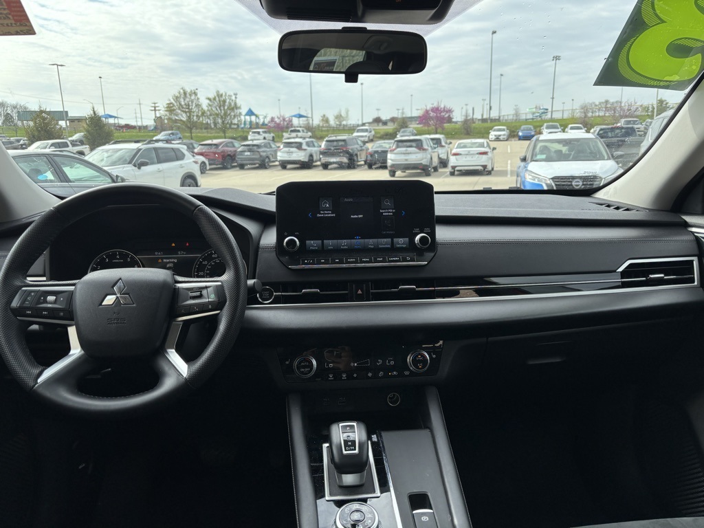 Vehicle image 12 of 29