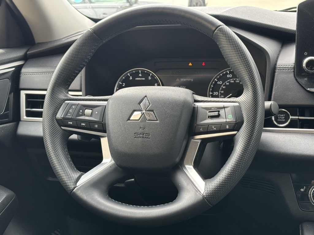 Vehicle image 11 of 29